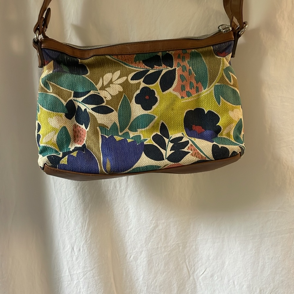 Relic canvas floral crossbody purse - Picture 5 of 12